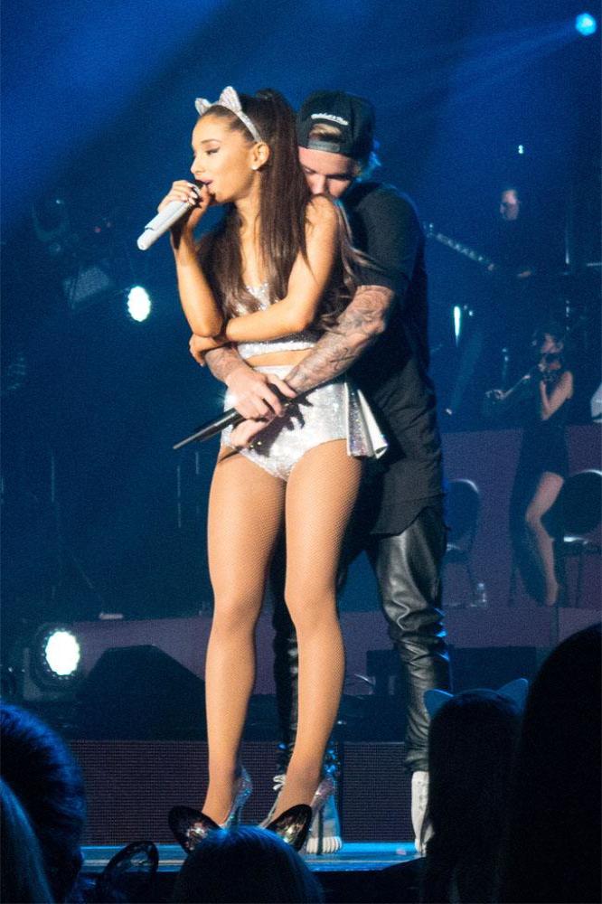 Ariana Grande and Justin Bieber on stage