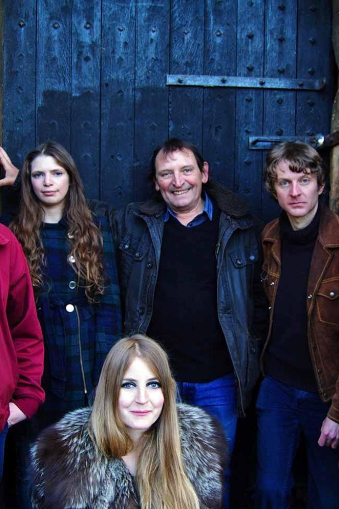 Mike Heron (centre) with Trembling Bells