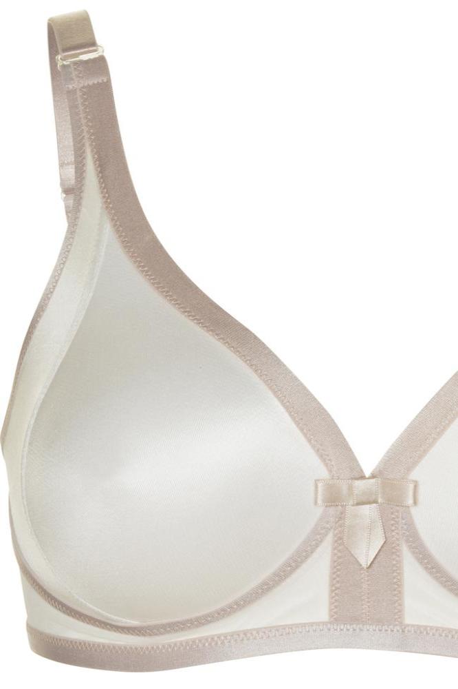 Bra makers forced to wear weights to stimulate having boobs