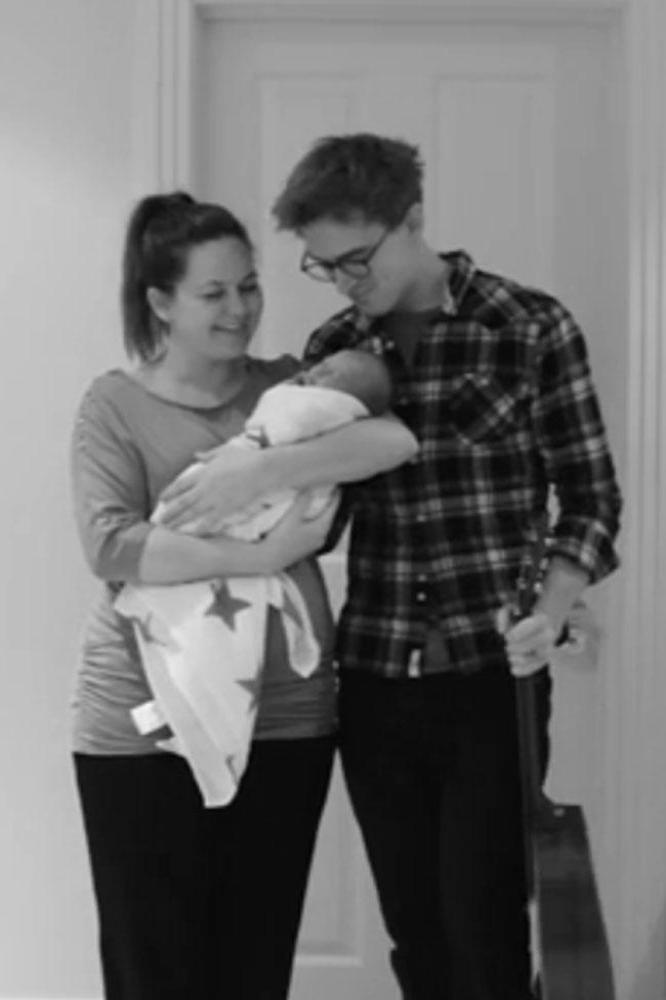 Tom Fletcher with Giovanna and Buzz in the video (c) Tom Fletcher