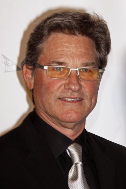 tweet kurt russell is set to replace kevin costner in quentin tarantino
