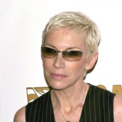 Annie Lennox to address Parliament about HIV epidemic