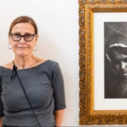 Alison Moyet is celebrating graduating with a top degree in fine art