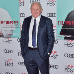Sir Anthony Hopkins has been cast with Glen Powell in 'Locked'
