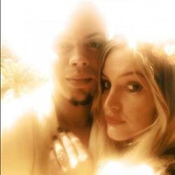Ashlee Simpson and Evan Ross announced their engagement via Twitter