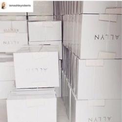 Ashley Roberts (C) Instagram