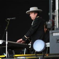 Bob Dylan performing in 2008