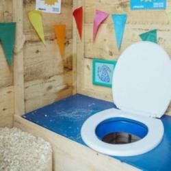 Brian Blessed makes Glastonbury debut as Talking Toilet 