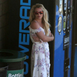 Britney Spears apologises to Alexa Nikolas