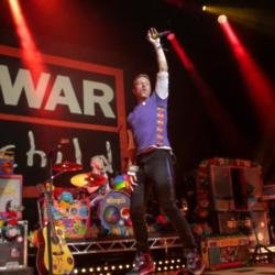 Coldplay performing War Child gig