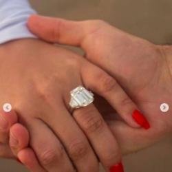 Demi Lovato's engagement ring (c) Instagram
