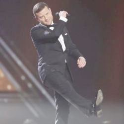 Dermot O'Leary hopes to establish a new career in Hollywood.