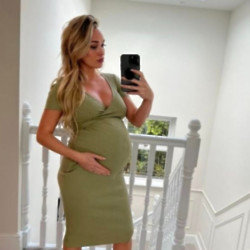 Jorgie Porter is finding pregnancy tiring - Instagram