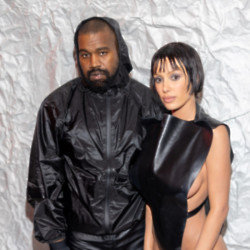 Kanye West wants a threesome with his wife and Michelle Obama