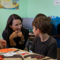 Kristin Davis visits Moldova (Picture courtesy: UNHCR, Jordi Matas)