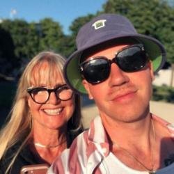 Macklemore and his mother-in-law Diana (c) Instagram