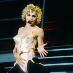 Madonna to revive cone bra for upcoming tour