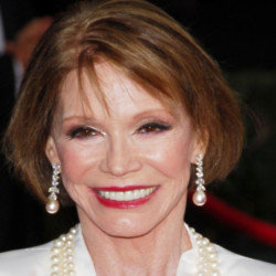 Mary Tyler Moore was almost blinded in her final years, says husband