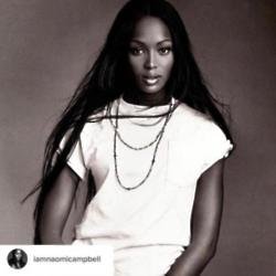 Naomi Campbell 90s Gap campaign (C) Instagram