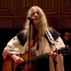 Patti Smith has been discharged from hospital after she was struck down by a sudden illness that forced her to cancel a gig