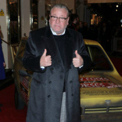 Ray Winstone has opened up about his rift with Jack Nicholson