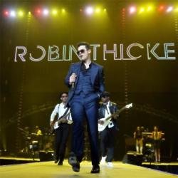 Rémy Martin ambassador Robin Thicke celebrated his performance at The O2 by partying with a Rémy and Ginger in hand at central London club Maddox. Rob