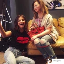 Selena Gomez with her mother (c) Instagram 