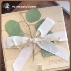 Vanessa Hudgens' Bridesmaid box (c) Instagram 