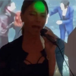 Victoria Beckham sings Spice Girls on karaoke (C) David Beckham/Instagram
