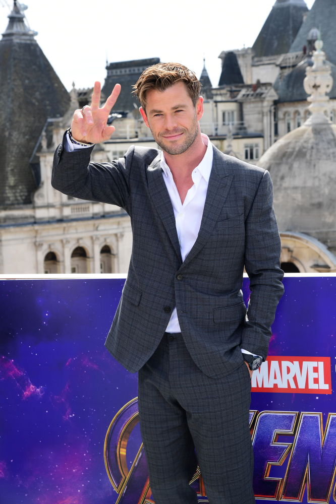 Chris Hemsworth praises children’s hospital Covid doctors as ‘real superheroes’