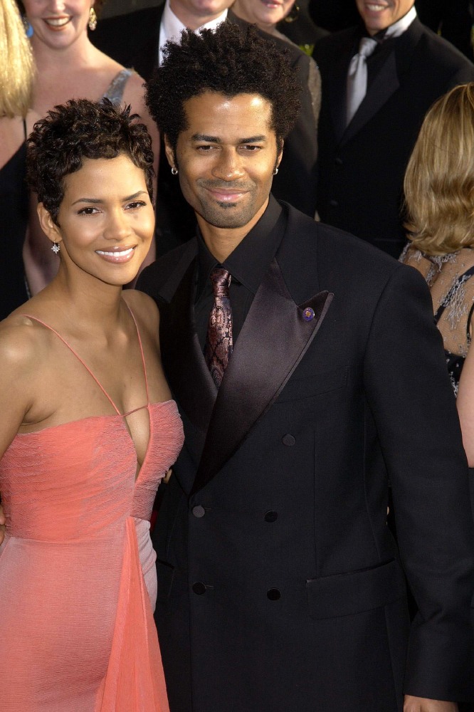 Halle Berry and Eric Benet (Credit: Famous)
