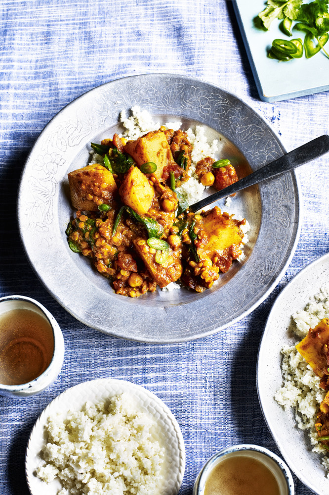 Warming Potato & Lentil Curry With Crumbled Cauliflower