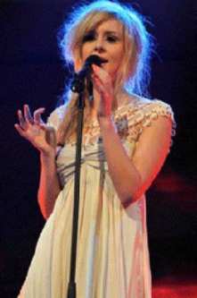 Diana Vickers Outfits