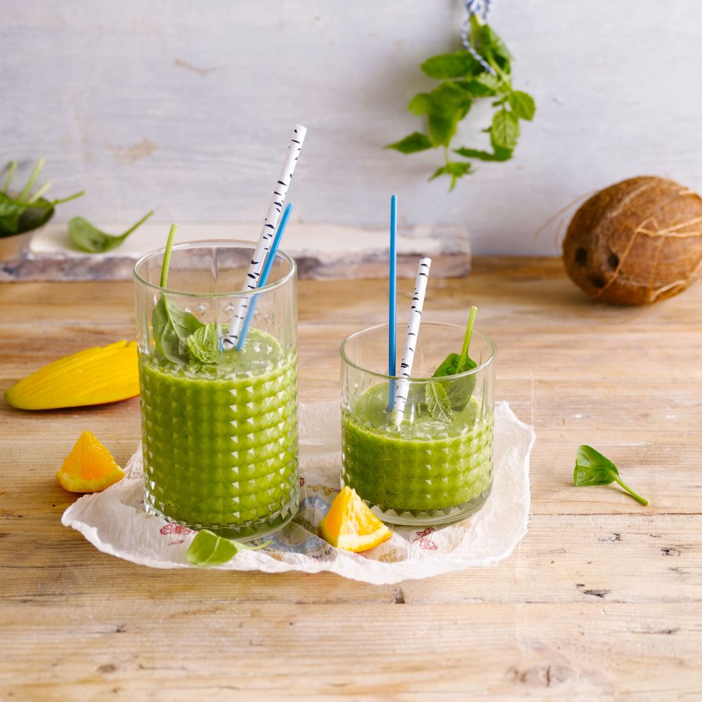 Coconut, Mango and Spinach Smoothie