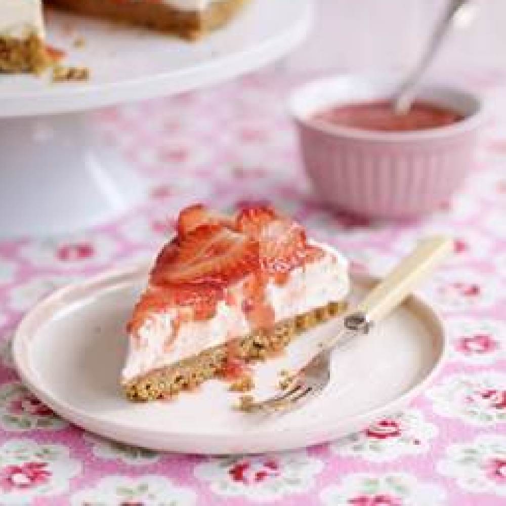 Simple Sweet Eve Strawberry Cheesecake