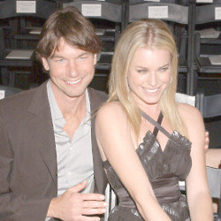 Jerry O'Connell and Rebecca Romijn (Credit: Famous)