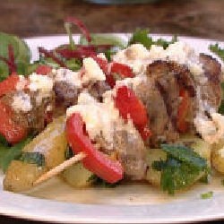  BBQ lamb and red pepper kebabs