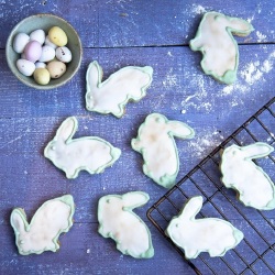 Easter Recipes: Easter Bunny Biscuits