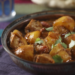 Chicken and Potato Curry (Murgh Aloo Masala)