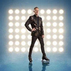 Antony Cotton will take to the ice this Sunday / Credit: ITV