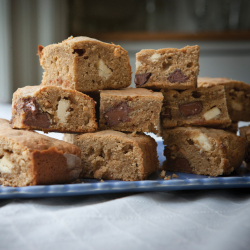 Fairtrade Fortnight: Peanut Butter and Chocolate Blondies Recipe