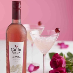 Valentine’s Cocktails: Gallo Cupid's Kiss