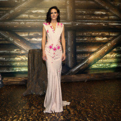 Jennifer Connelly looks incredible in Givenchy Couture 