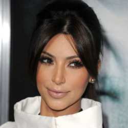 Kim Kardashian suffers with psoriasis