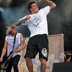 Download Festival 2009 - Parkway Drive - By Andy Squire 