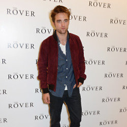 Robert Pattinson looks handsome wearing Gucci