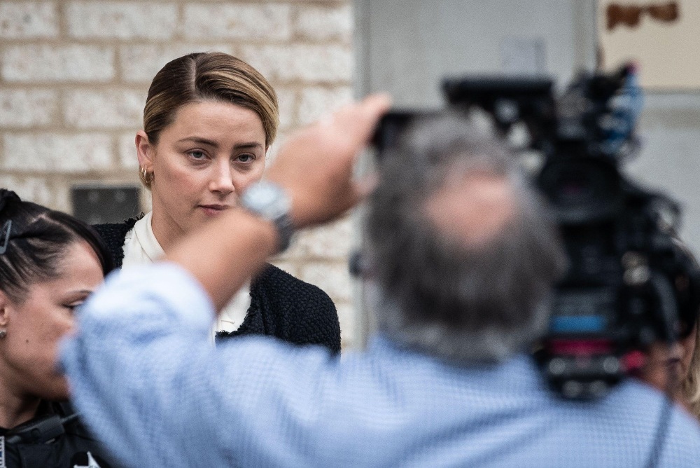 Amber Heard outside the Fairfax County Courthouse on May 5th, 2022 / Picture Credit: Cliff Owen/CNP/ABACAPRESS.COM