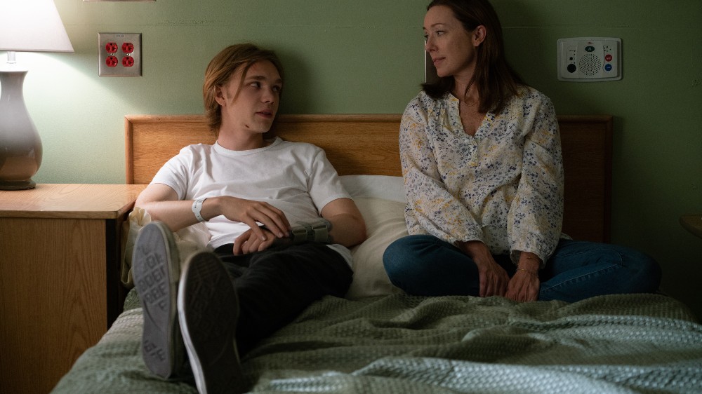 Charlie Plummer and Molly Parker in Words on Bathroom Walls / Picture Credit: Sony Pictures