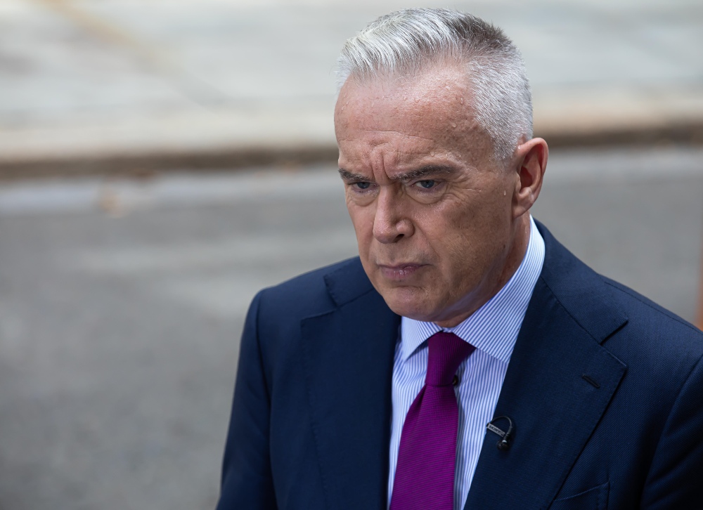 Huw Edwards outside Downing Street in 2019 / Picture Credit: Keith Larby/Alamy Stock Photo