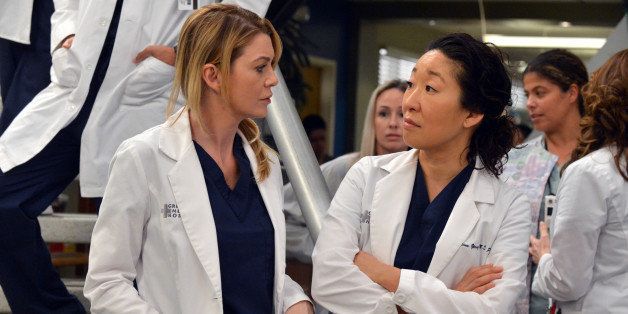 Ellen Pompeo and Sandra Oh in Grey's Anatomy / Photo Credit: ABC